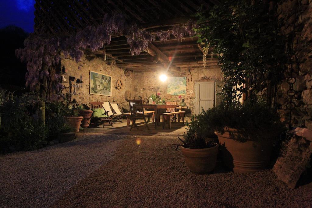 Le Balcon Commingeois Bed & Breakfast Chein-Dessus Phòng bức ảnh